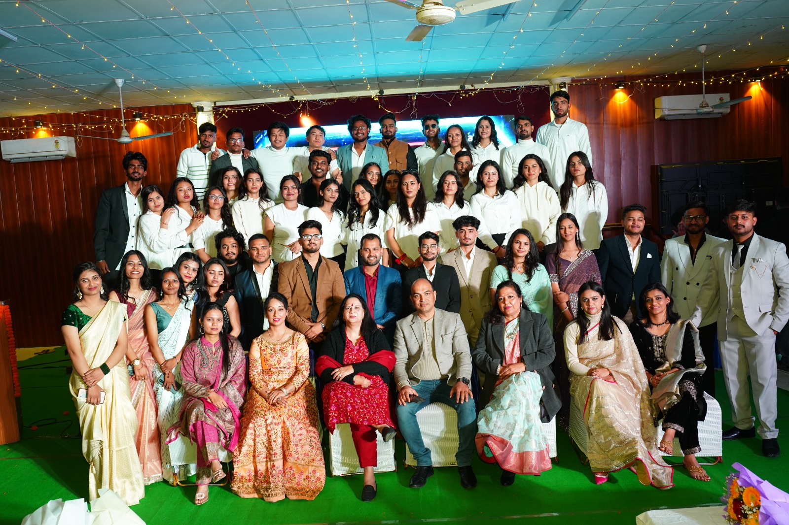 साई ग्रुप ऑफ इंस्टीट्यूशन्स, देहरादून में धूमधाम से आयोजित हुई फेयरवेल पार्टी