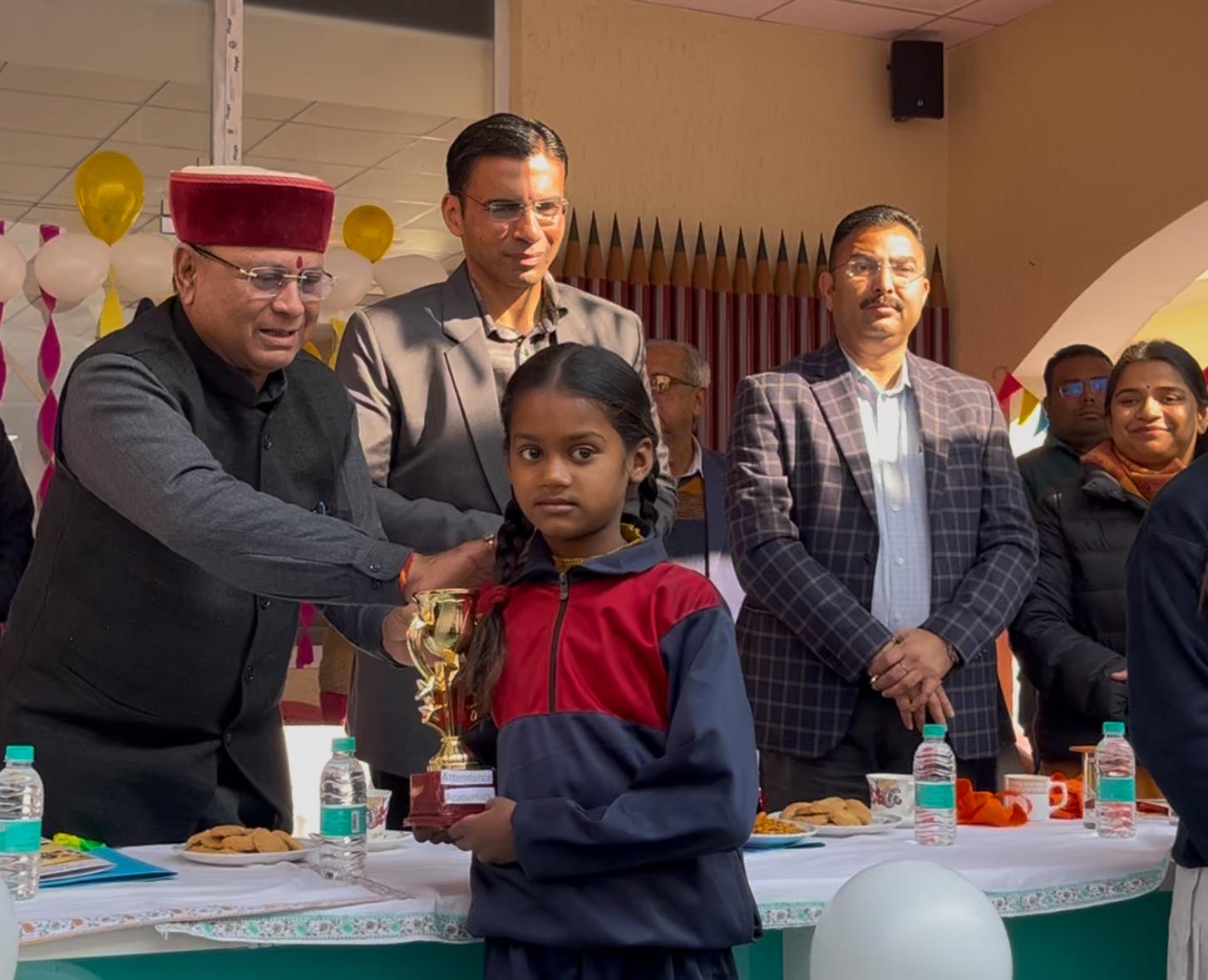 घनघोर अंधकार से शिक्षा के उजाले की ओरः जिला प्रशासन की सार्थक पहल आधुनिक इंटेंसिव केयर सेंटर, 154 बच्चे शिक्षा की मुख्यधारा से जुड़े