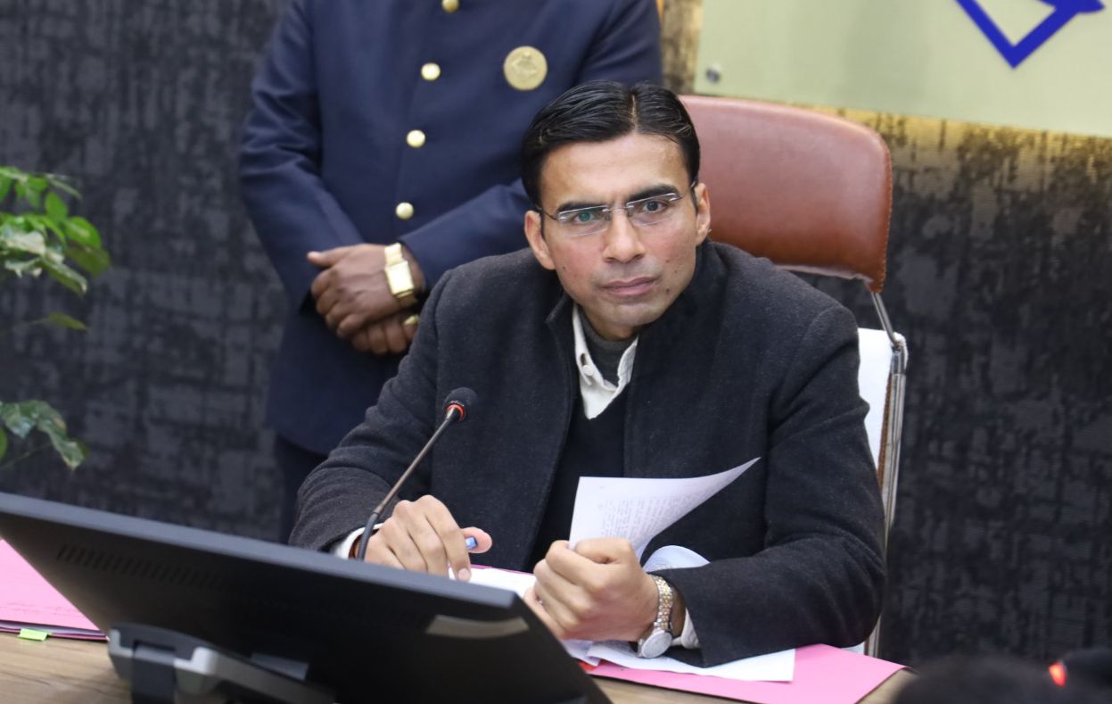 गणतंत्र दिवस समारोह की तैयारियों को लेकर ऋषिपर्णा सभागार कलेक्ट्रेट डीएम ने ली महत्वपूर्ण बैठक